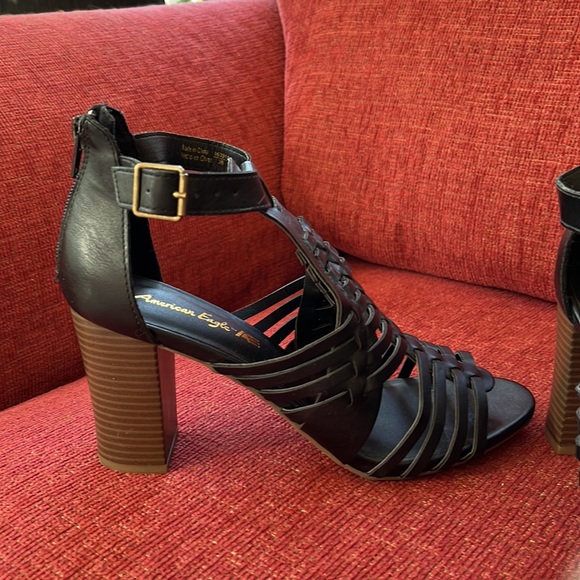 American Eagle Black Block Heel Strappy Sandals - Picture 3 of 8
